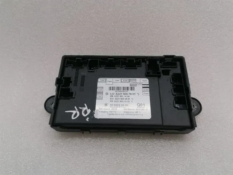 Mercedes S-class W221 rear right door module A2219007801 door control unit rear R
