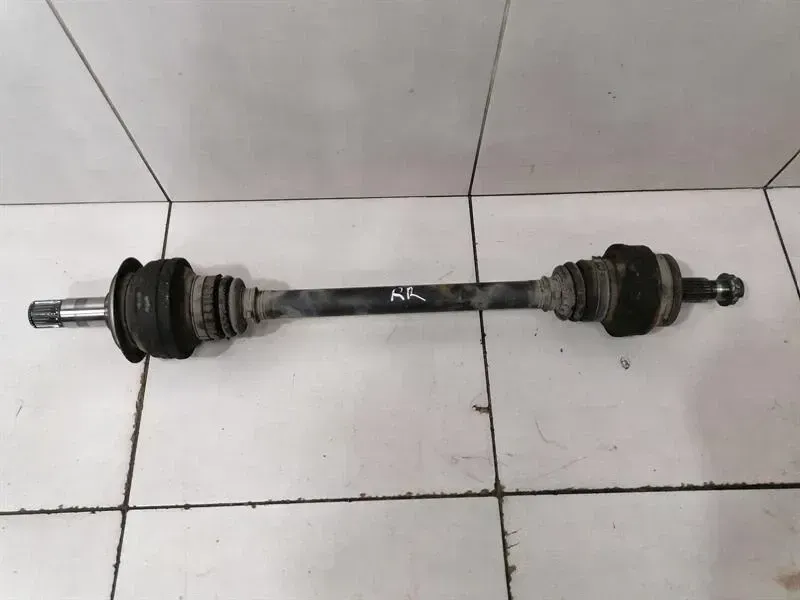 Mercedes C63 W204 Drive Shaft Rear Right A2043501610 Rear Right Drive Shaft