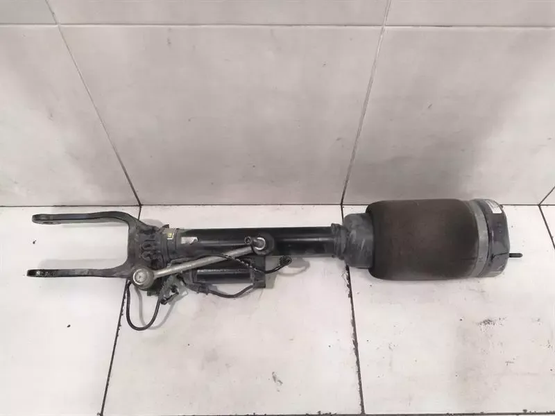 Mercedes ML63 AMG EDC W164 Shock Absorber Front A1643202213 Front Shock Absorber