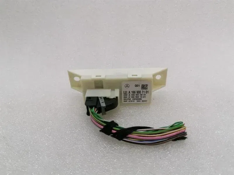 Mercedes C W204 Headlight Electronic Module A1669007101 Headlight Control Unit