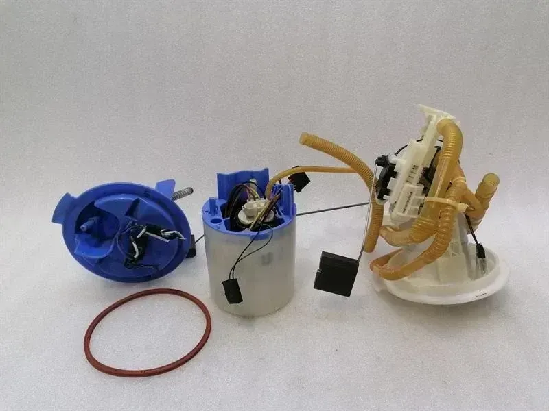 Mercedes C Class W204 Fuel Pump Electric A2044701094 Fuel Pump AMG