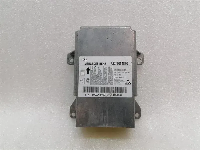 Mercedes C Class W204 Safety Module ECU A2079011800 Air Control Unit SRS