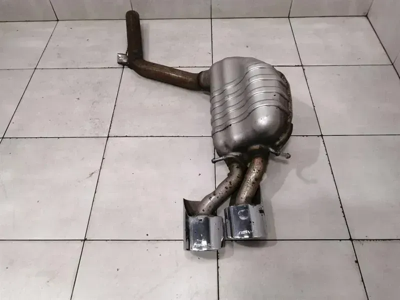Mercedes C63 W204 exhaust silencer A2044903621 exhaust silencer right