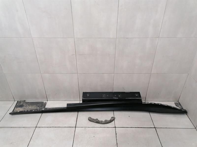 Ferrari F12 Berlinetta F152 left side skirt 84306310 side sill left