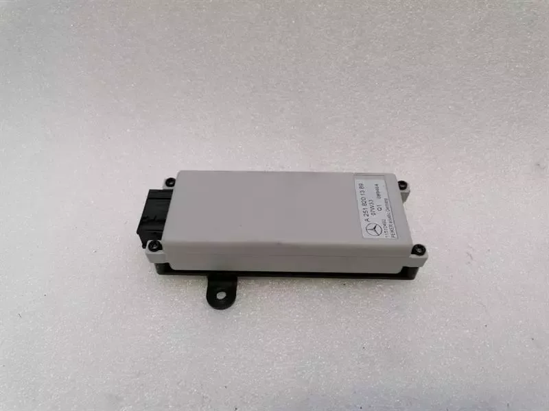 MERCEDES ML W164 ELECTRONIC MODULE A2518201389 ECU AMPLIFIER