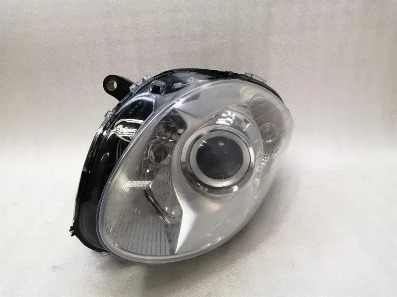 Mercedes R Class W251 Right Headlight A2518201661 DYNAMIC XENON Headlights RH