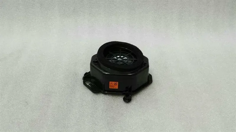Mercedes C Class W204 Speaker A2048202402 Speaker Logic7 L7