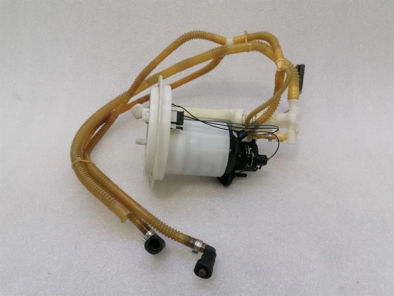 Mercedes C63 AMG W204 Fuel Pump Electric A2044701694 Fuel Pump TRANSMITTER AMG