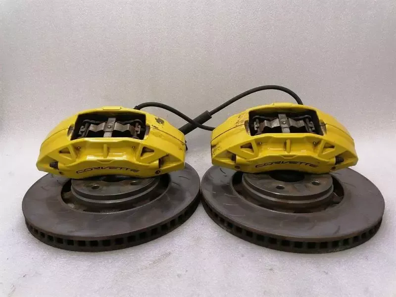 CHEVROLET CORVETTE C7 Brake Caliper FRONT SET 22847794 Brake Caliper FRONT SET
