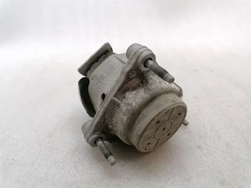 Chevrolet Corvette C8 Gearbox Mount 84675416 Transmission Holder