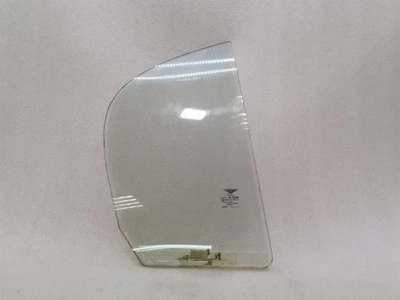 BENTLEY FLYING SPUR RRH Quarter Glass 8W5845216J Door Panel 1/4 Rear Re
