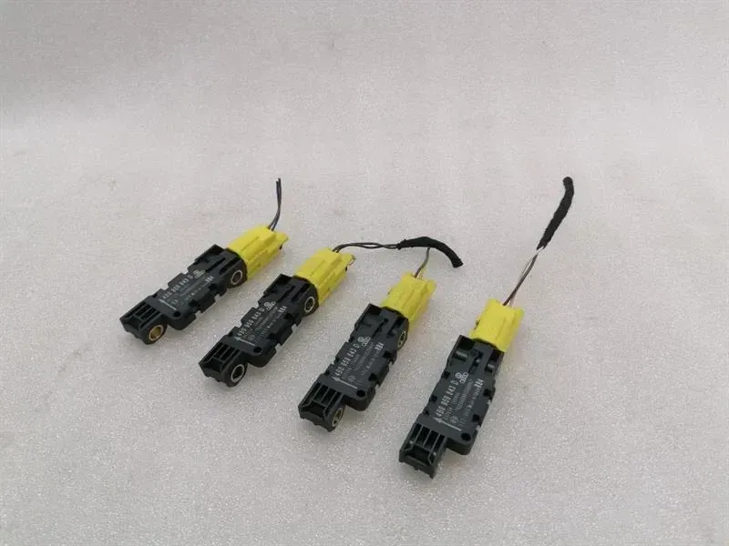 Bentley Continental GT W12 Crash Sensor Set 4B0959643D Crash Sensor Set