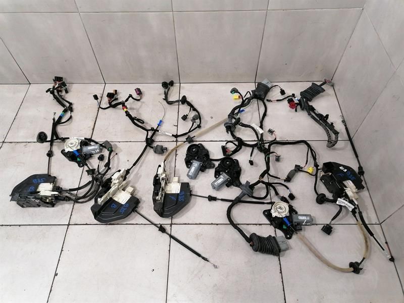 Bentley Flying Track MK2 13-19 Door Lock Set 4W0839016 Door Lock Set SOFT CLOSE