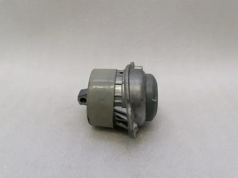 Mercedes S-Class W222 Left Engine Mount A2222404517 Left Engine Mount