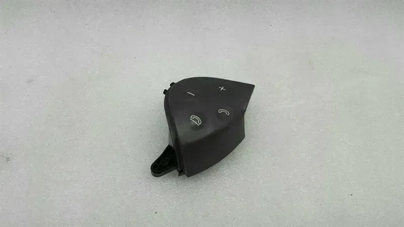 Mercedes E Class W211 Right Steering Wheel Switch A2118213358 MFL Switch RE