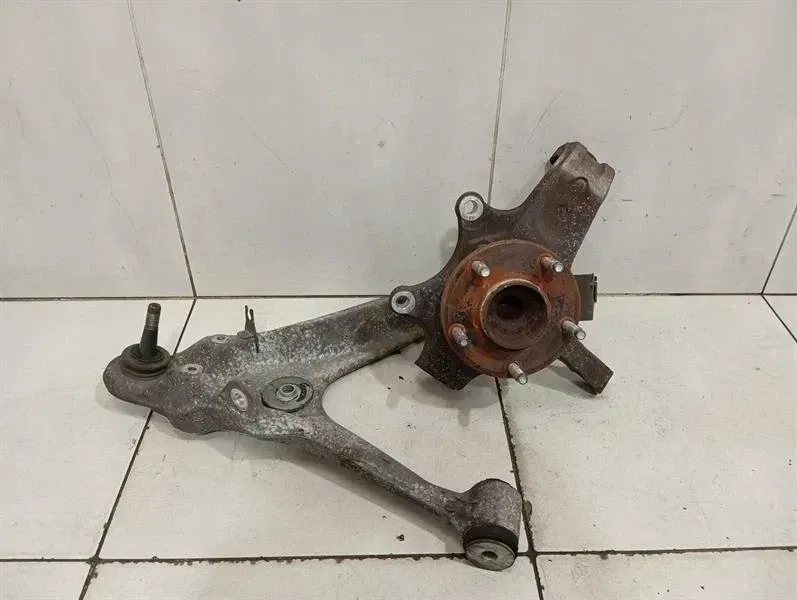 Chevrolet Corvette C6 Right Front Hub 88965638 Wheel Bearing Case Front Right