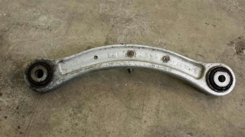 Volkswagen Touareg 7L Höger Bärarmsarm bak 7L0505375A Bak Höger Bärarm