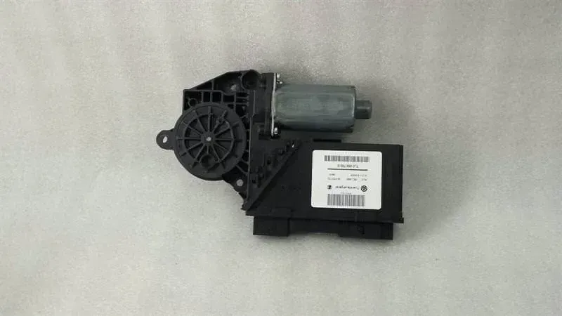VOLKSWAGEN TOUAREG 7L FLH door window engine 7L0959702S power window motor VL