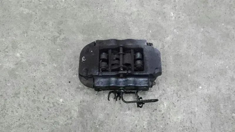 2009 Volkswagen Touareg rear right caliper 7L6615424L brake caliper