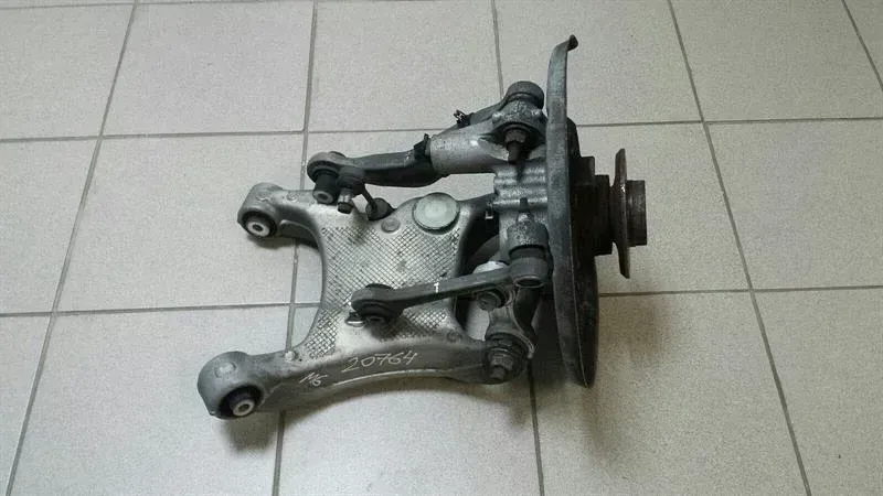 BMW E63 wheel bearing housing complete knuckle rear left 33326775079 rear hub
