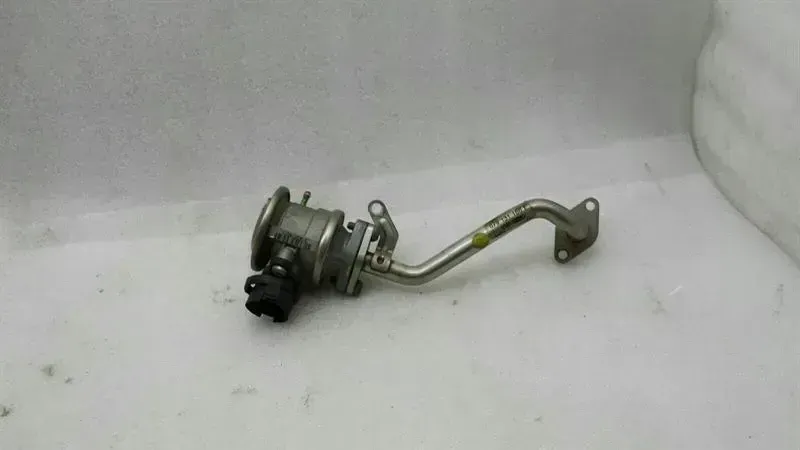 Audi RS4 8H B7 EGR valve 079131101F EGR valve 4.2 V8