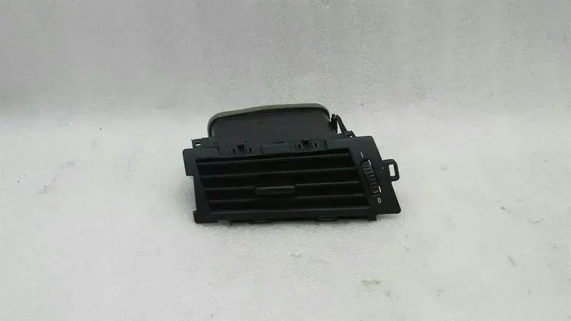 BMW 5 Series E60 Left Air Vent 6913707 Vent Vent Grille Left