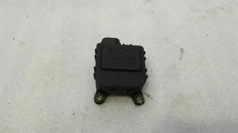 Porsche 911 Carrera Vent Flap Engine 1J1907511C Servo Motor