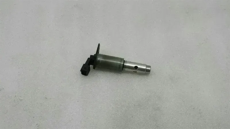 BMW 5 Series E60 Solenoid Valve 7516293 Vanos Solenoid Valve 535i