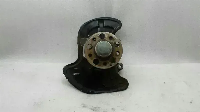 Mercedes E Class Unknown Left Front Hub A2043320101 Wheel Bearing Housing Front Left