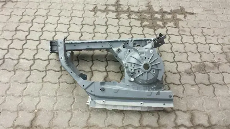 BMW 5 Series E60 M5 E61 left front chassis leg 7075123 left front wheelhouse