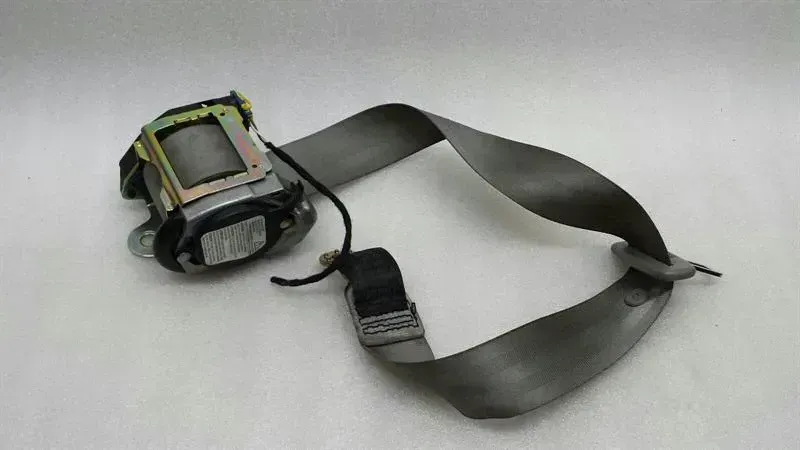 Audi A8 8E rear seat belt 4E0857807A seat belt belt rear