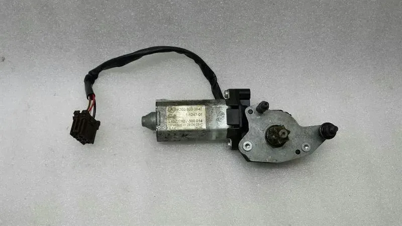 Mercedes CLK W209 seat engine A2038203842 seat adjustment engine