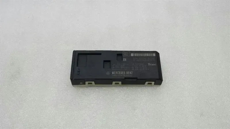 Mercedes C Class W204 Boat Lid Module A2048708926 Tailgate Control Unit