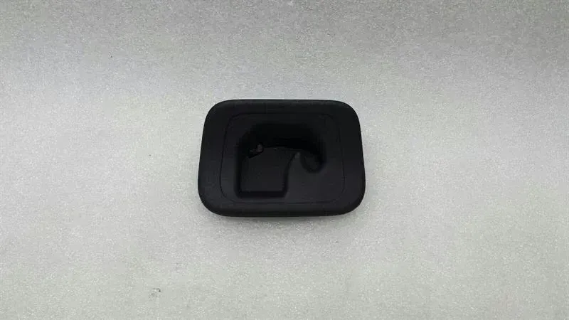 Mercedes C Class W204 Mount Holder Front Left A2048600714 Holder Front Left