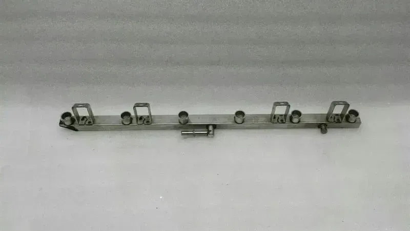 BMW 6 Series E63 E64 Fuel Rail 7542541 Fuel Injection Moulding Pipe Manifold 630i