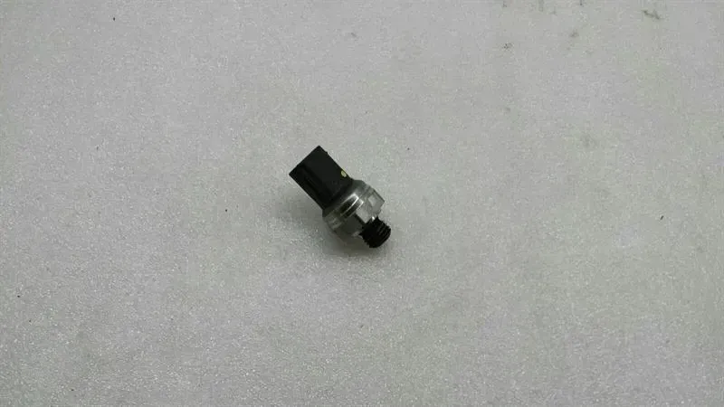 Mercedes C Class W204 Exhaust Gas Pressure Sensor A0091535228 Exhaust Pipe Sensor