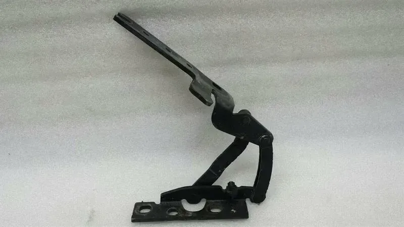 BMW 7 series E65 Bonnet Hinge LHS 8240333 Hood Hinge Left