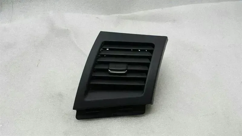 Mitsubishi Lancer X right air vent 8030A084XA ventilation nozzle ventilation grille right
