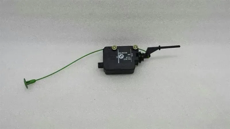 BMW 7 series E65 Fuel Cap Actuator 8381522 Fuel Flap Actuator