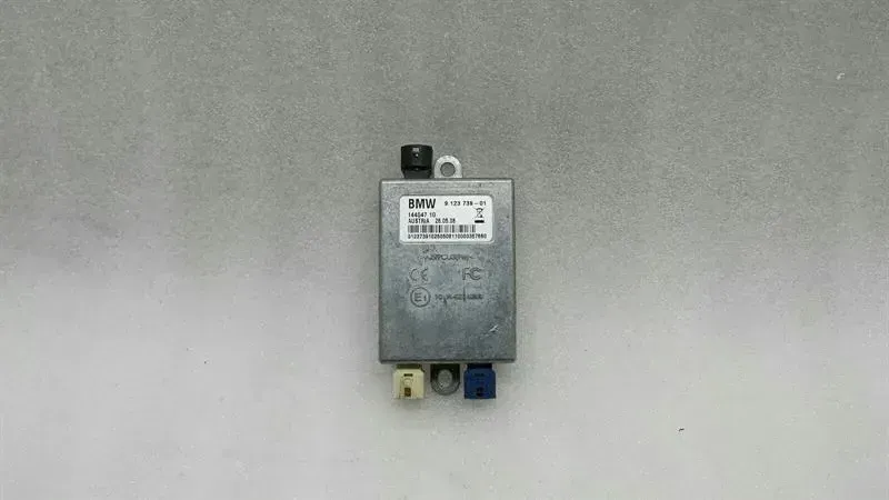 BMW 5 Series E60 USB HUB Antenna 9123739 Audio USB Control Unit
