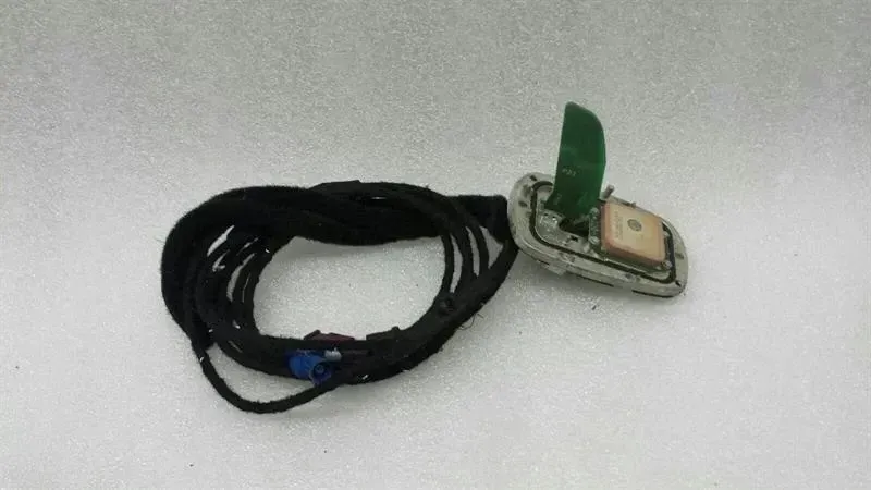 Audi S5 8T Aerial / Antenna 8T0035503H Antenna