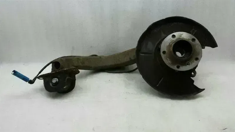 BMW E85 E86 Right Rear Hub 6774776 Wheel Bearing Housing Rear Right