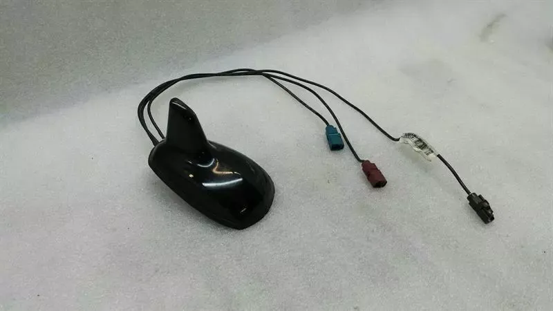 Mercedes S-Class W221 Roof Antenna A2218205175 Roof Antenna
