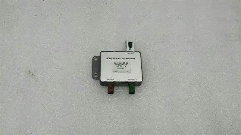 Mercedes CL W216 Antenna Amplifier A2218203789 Antenna
