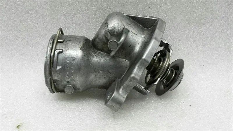 Mercedes CL W216 Thermostat Housing A2732000215 THERMOSTAT HOUSING M273
