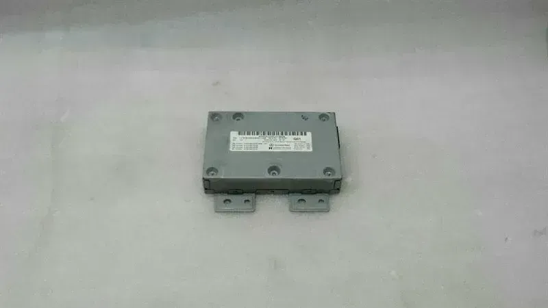 Mercedes SL R230 Multimedia Control Unit A2049000300 Multimedia Interface Module