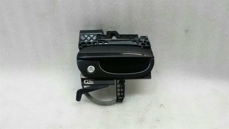 BMW Z4 E85 E86 7114956 RHD höger dörrhandtag höger styre