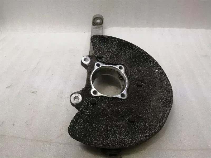 Mercedes ML W166 Right Front Hub A1663301020 Wheel Bearing Housing Front Right