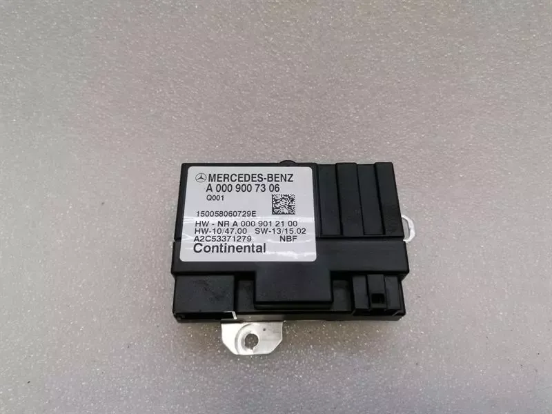 Mercedes SL R231 electronic module A0009007306 control unit fuel pump