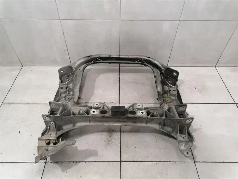 Mercedes S-Class W220 Beam Subframe Front A2206280757 Front Axle Beam